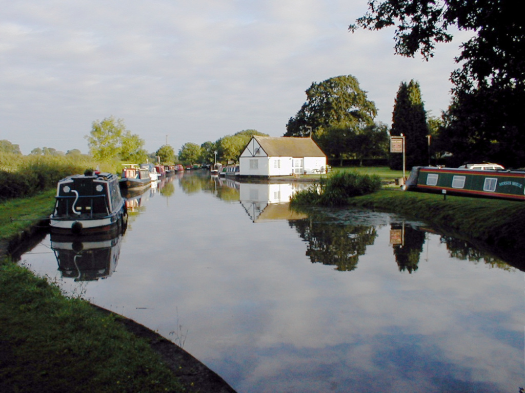 The Winding Hole north of Goldstone Bridge