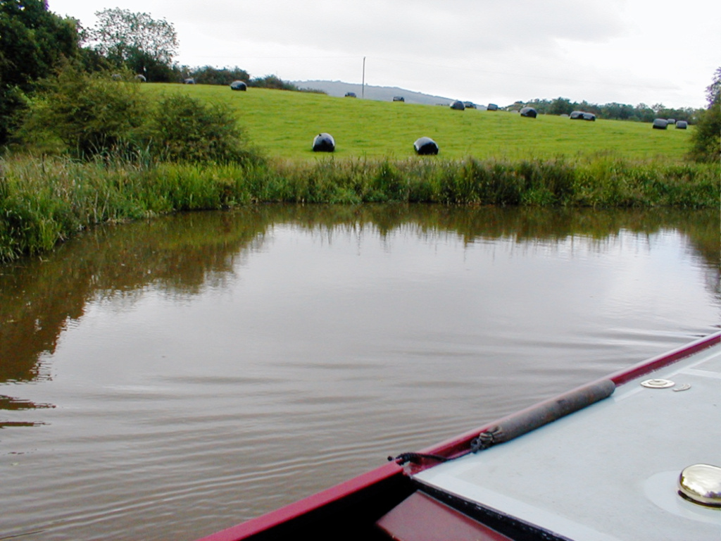 Winding Hole by Bridge #81