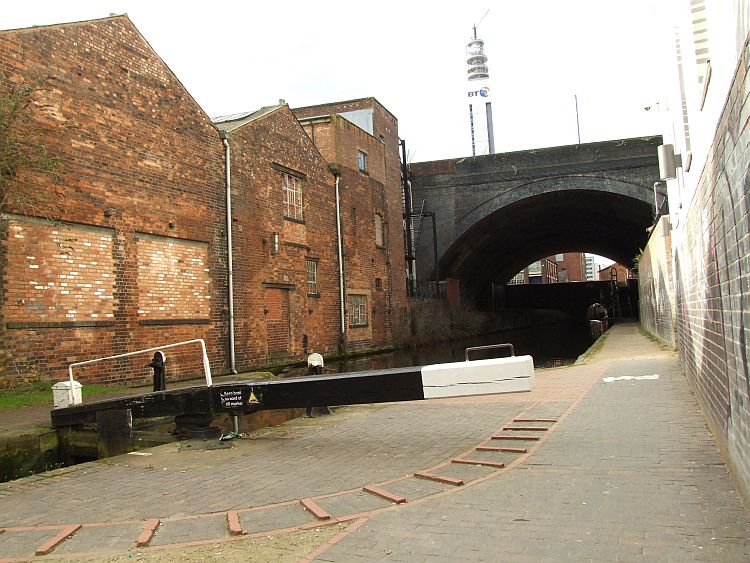 Snow Hill Rail Bridge from the Birmingham and Fazeley Canal