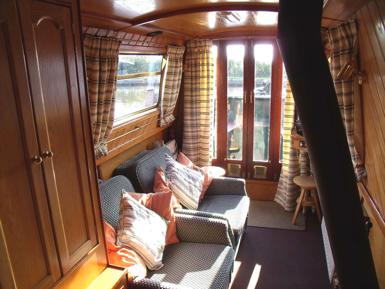 Adderbury Saloon