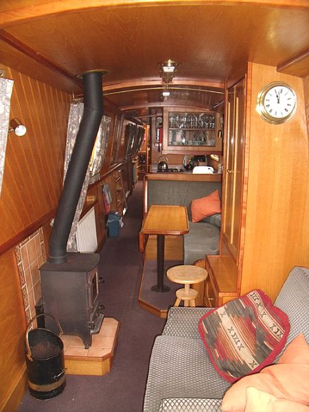 Adderbury Saloon and Dinette