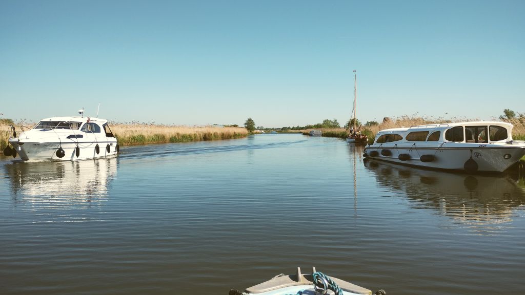 Boats on Fleet Dyke