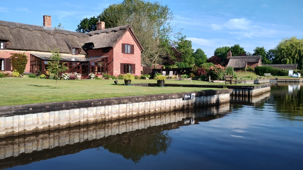 Shoals Piece, Irstead